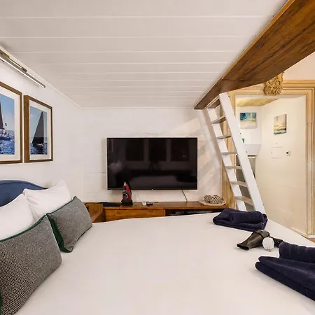 Luxury Loft With Maltese Balcony Ldem2-1 דירה *